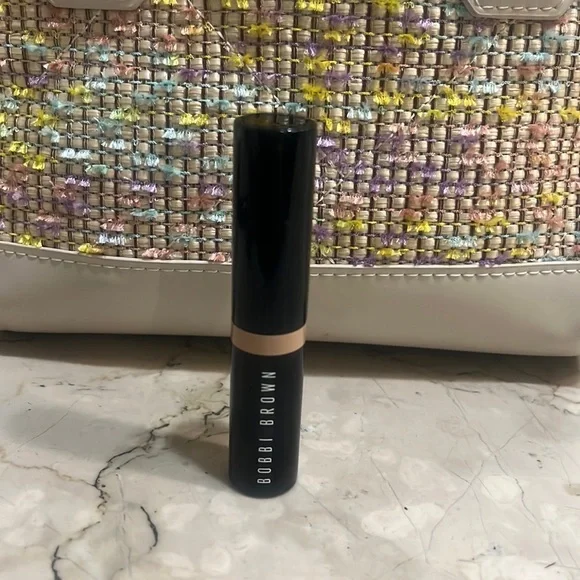 Bobbi Brown Skin Concealer Stick Sand - Picture 3 of 7